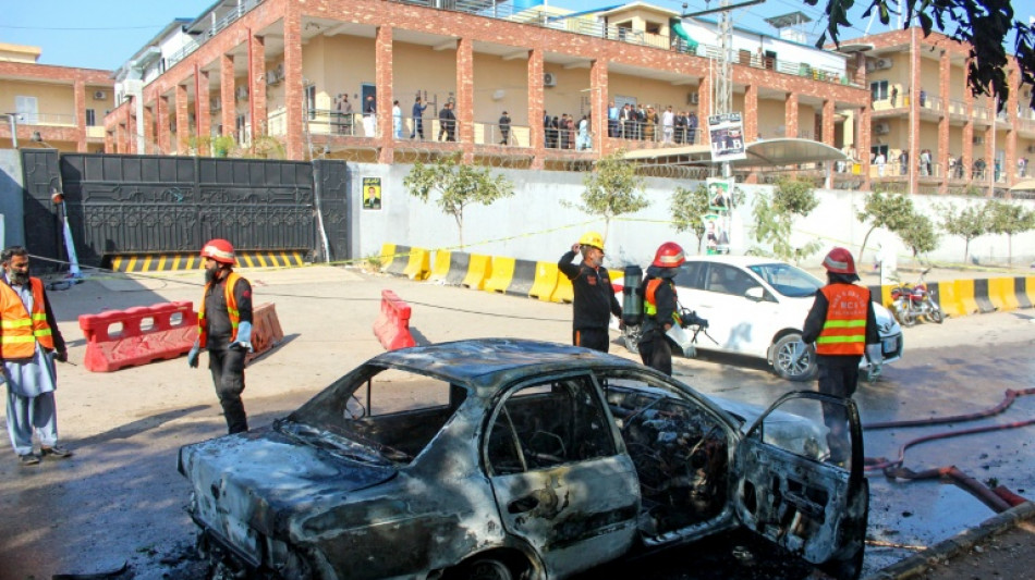 Al menos 12 muertos en un ataque suicida en la capital de Pakist&aacute;n