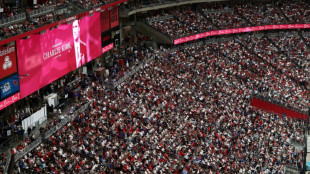 Trump célèbre Charlie Kirk, un "géant de sa génération", dans un stade comble