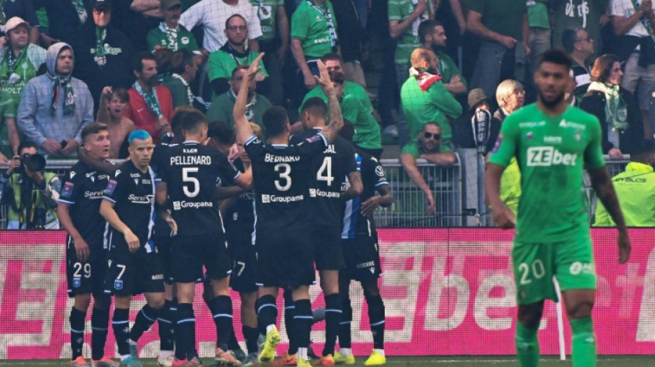 Foot/Barrage: Auxerre retrouve la L1 10 ans apr&egrave;s et envoie Saint-Etienne en L2
