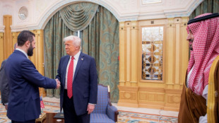 Trump se reúne con el presidente sirio en Arabia Saudita, tras el levantamiento de las sanciones