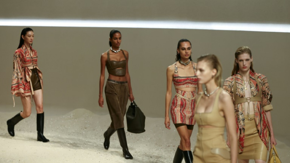 Hermès combina legado equestre e sensualidade na Semana da Moda de Paris