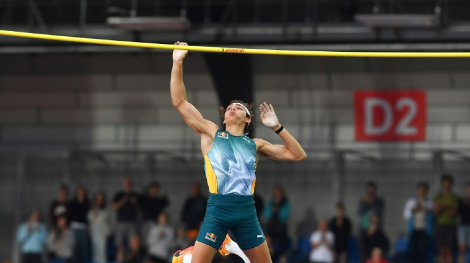 Athl&eacute;tisme: le perchiste Armand Duplantis franchit six m&egrave;tres &agrave; Ostrava