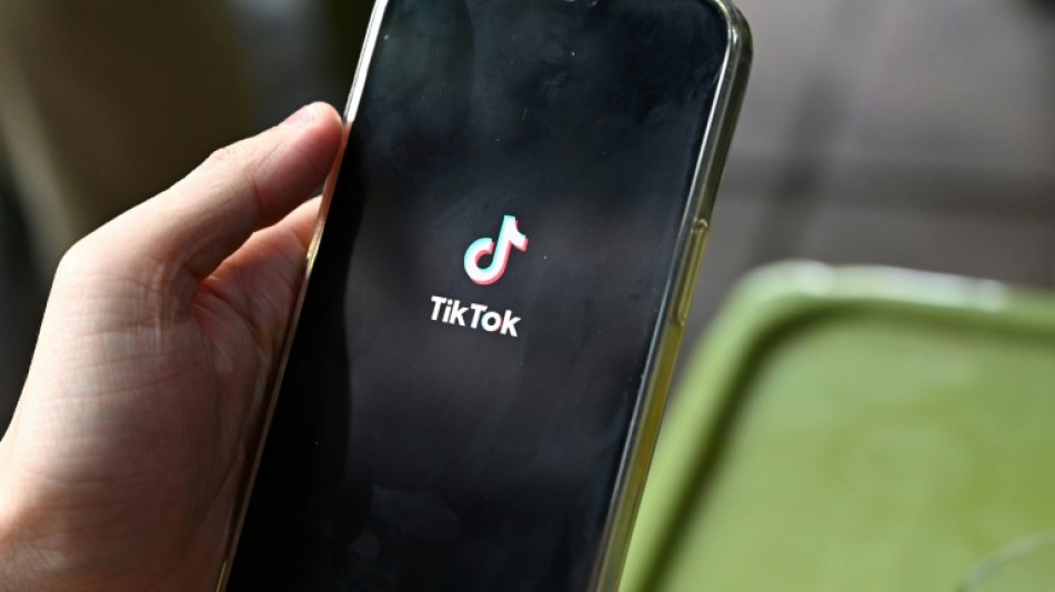 Effet "spirale" de l'algorithme de TikTok: Amnesty International saisit l'Arcom