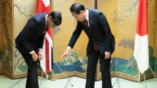 Washington y Londres anuncian nuevas  sanciones de G7 contra "m&aacute;quina de guerra" rusa