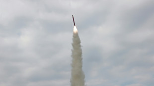 Corea del Norte prueba un misil de crucero un día antes de la visita de Trump a Corea del Sur