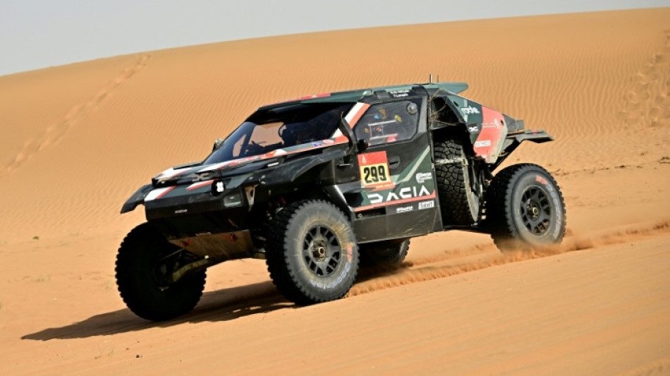 Dakar-2026 auto: une 7e &eacute;tape domin&eacute;e par Ford et Toyota, Loeb se maintient 6e au g&eacute;n&eacute;ral
