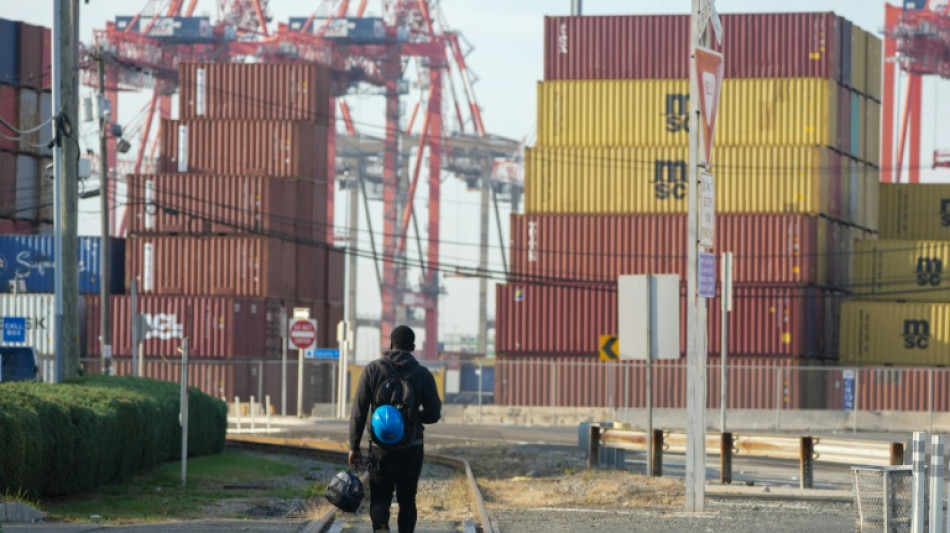 Les dockers am&eacute;ricains reprennent le travail apr&egrave;s trois jours de gr&egrave;ve
