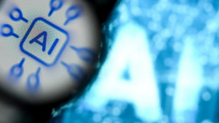 Experts et célébrités appellent à arrêter le développement de la superintelligence artificielle