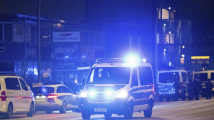17-jähriger Autofahrer verletzt auf Flucht vor Polizei mehrere Menschen in Berlin