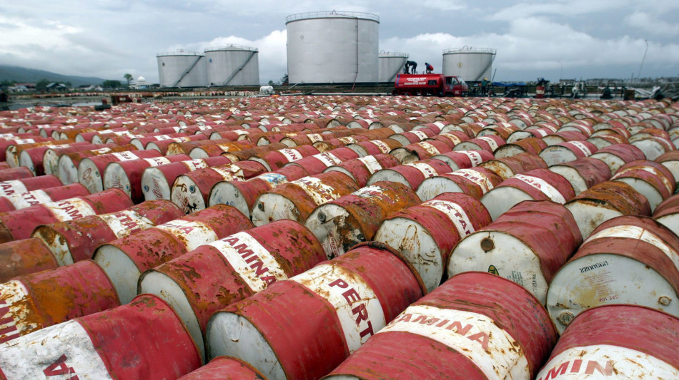 Prezzo petrolio in calo, Wti a 58,66 euro