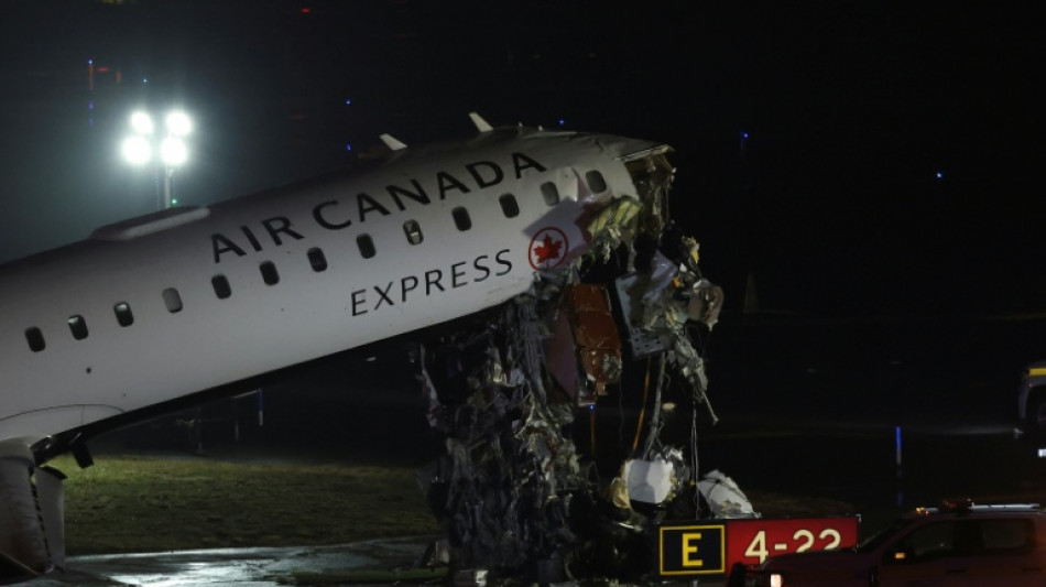 Pilot, co-pilot killed in runway collision at New York airport