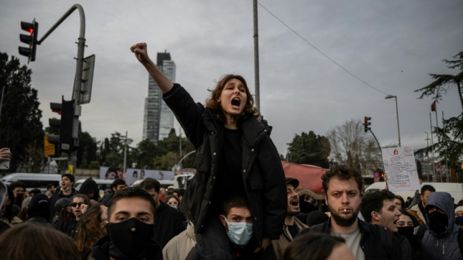 Türkei: Inhaftierter Erdogan-Rivale Imamoglu gibt Festnahme seines Anwalts bekannt