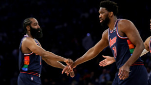 NBA: le Jazz &eacute;clipse les Suns, Embiid/Harden brillent, les Lakers sombrent