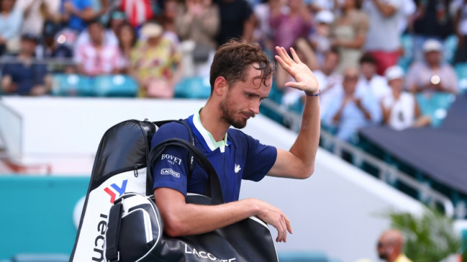 Tennis/Miami: Medvedev, stopp&eacute; en quart par Hurkacz,&nbsp;attendra pour redevenir N.1 mondial