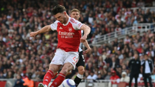 Arsenal vence e vai à Champions em dia de despedidas de Vardy e Goodison Park