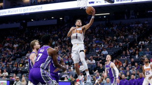 NBA: Phoenix assur&eacute; d'&ecirc;tre t&ecirc;te de s&eacute;rie N.1 &agrave; l'Ouest, Booker brille