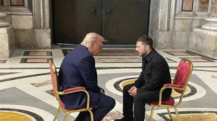 Media, telefonata in corso tra Trump e Zelensky