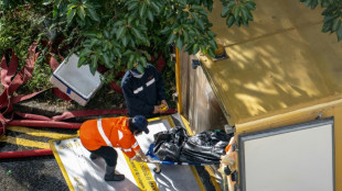 Incendie de Hong Kong: 94 morts, les recherches de disparus s'achèvent dans les décombres