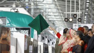 Bangladés inaugura la primera línea de metro en su capital asfixiada