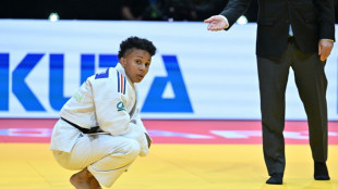 Mondiaux de judo: pas de médaille pour Amandine Buchard, sortie par la Japonaise Abe