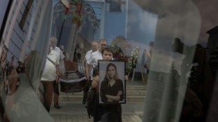 Ucr&acirc;nia presta &uacute;ltima homenagem a jornalista que morreu presa na R&uacute;ssia