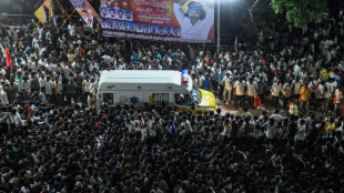 Bousculade dans le sud de l'Inde: au moins 40 morts, trois personnes inculpées