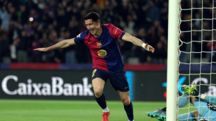 Barça vence Osasuna (3-0) em jogo adiado e assume liderança isolada do Espanhol