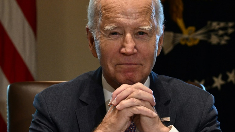 Dans le chaos r&eacute;publicain, Biden voit l'occasion de soigner son aura pr&eacute;sidentielle