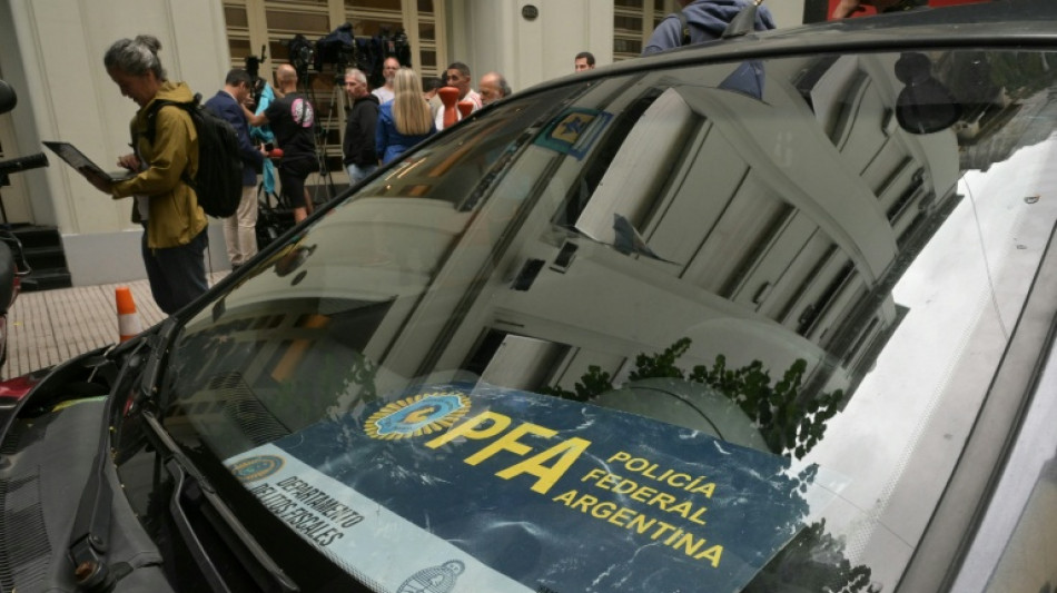 La justicia argentina allana la AFA y clubes de f&uacute;tbol en una investigaci&oacute;n por lavado