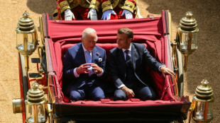 Charles III afirma que aliança franco-britânica 'é essencial' para paz na Europa