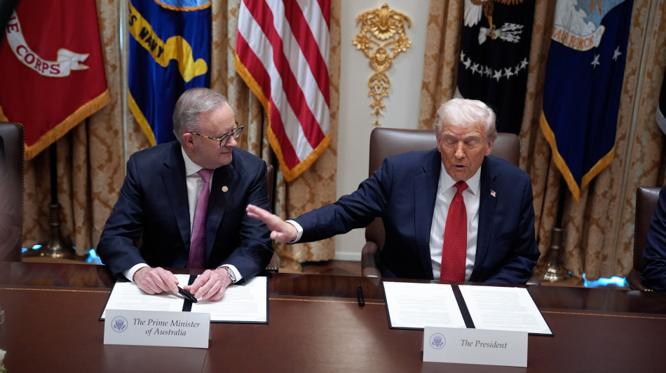 Trump firma accordo con premier Australia su terre rare