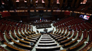 Bignami, 'no alle lezioni da chi si inchina alle mafie'. Proteste in Aula