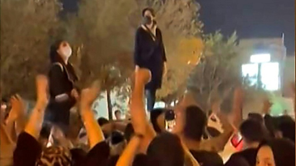 Duodécima noche de protestas en Irán, el poder se mantiene firme