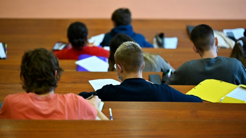 Urteil aus Hessen: KI darf nicht bei Universit&auml;tspr&uuml;fungen eingesetzt werden