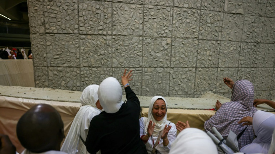 Pilgerfahrt Hadsch: Hunderttausende Gläubige bei symbolischer Steinigung des Teufels