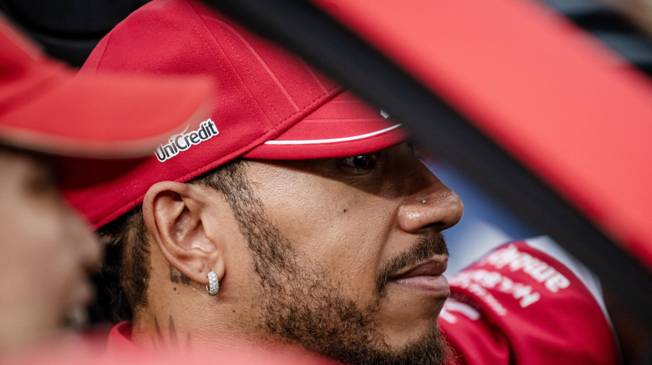 F1: Hamilton 'grato per amore ricevuto, la Ferrari si rialzer&agrave;'