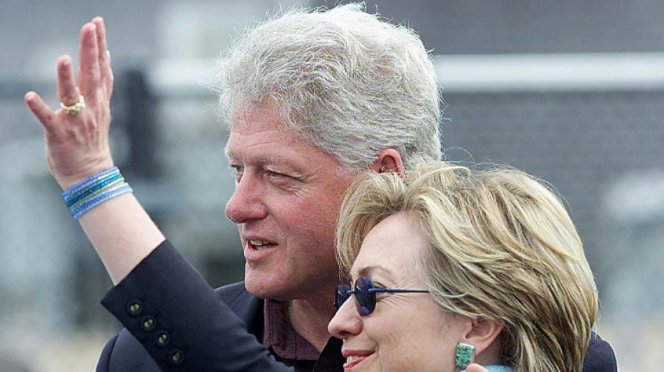 Comit&ecirc; do Congresso intima Bill e Hillary Clinton a depor no caso Epstein