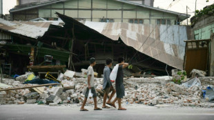 Fieberhafte Suche nach Verschütteten nach schwerem Erdbeben in Myanmar und Thailand
