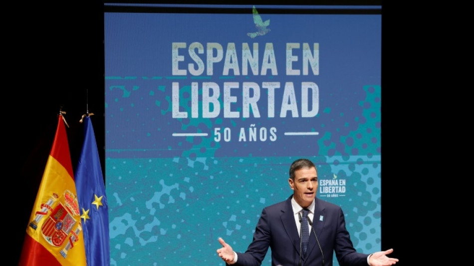 Pedro S&aacute;nchez pide rebelarse contra "la tecnocasta" que controla las redes sociales