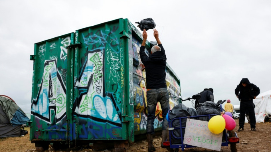 Le Teknival se vide mais la musique r&eacute;sonne encore pr&egrave;s de Bourges