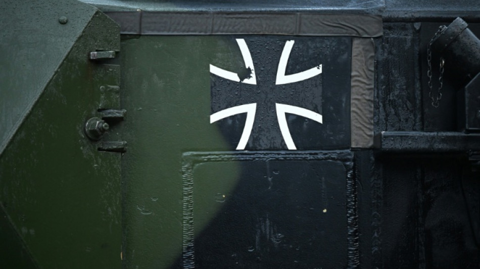 Sachverständige: Wehrdienstgesetz unzureichend - Jüngere fühlen sich ignoriert