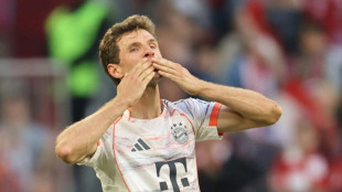 Bayern se despede de Müller com vitória; Leipzig dá adeus à Champions