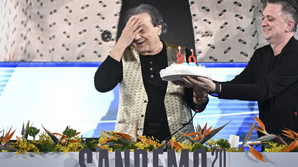 De Piscopo, dedico Sanremo a Pino e agli altri, non pensavamo ai soldi ma alla musica