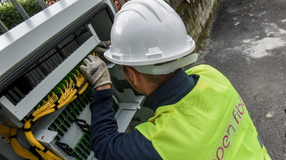 Dalle tempeste solari ai cavi sottomarini, i rischi di una Pandemia digitale