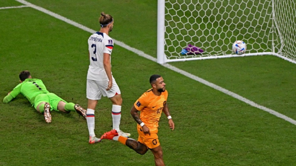 Dutch masters end American dream to reach World Cup quarter-finals