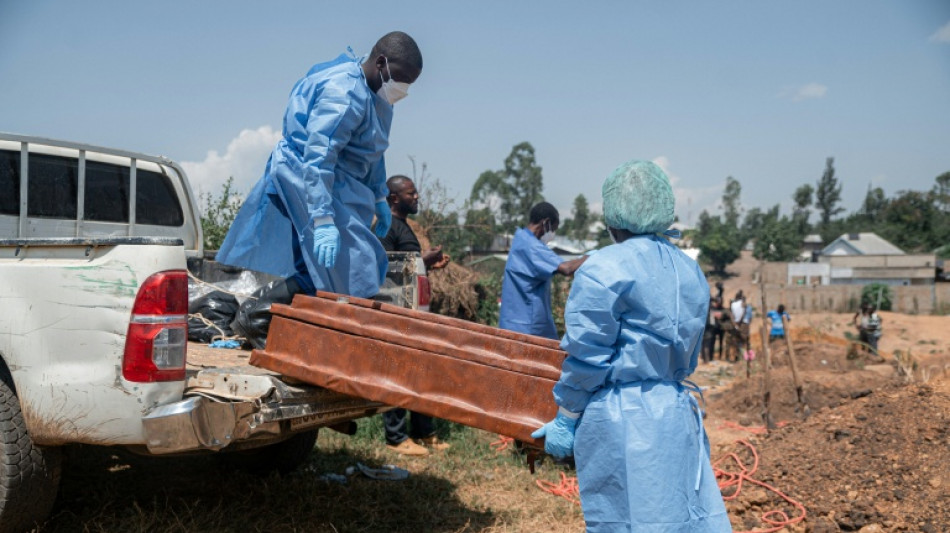 Ataques contra Cruz Vermelha na RD Congo 'dificultam' luta contra o ebola