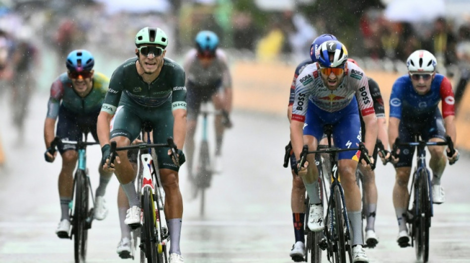 Milan wins crash-marred sprint at Tour de France