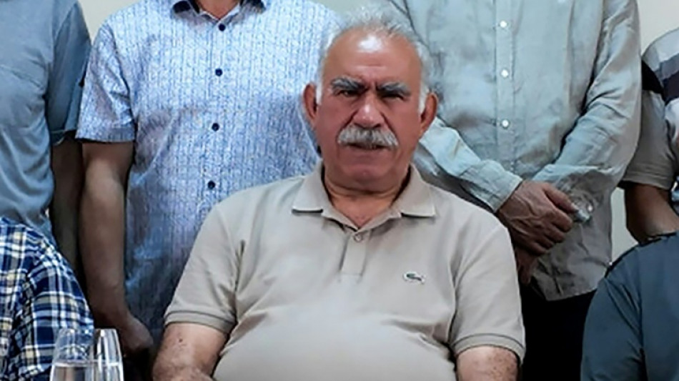 T&uuml;rkische Parlamentarier besuchen PKK-Gr&uuml;nder &Ouml;calan im Gef&auml;ngnis