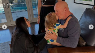 Bruce Willis, secondo la moglie "il suo cervello sta cedendo"