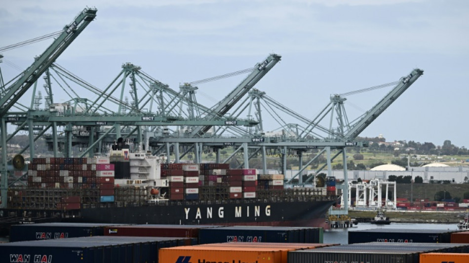 US economy unexpectedly contracts in first three months of Trump presidency